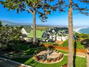 Hilltop Boutique Hotel