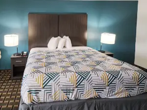 데이즈 인 바이 윈덤 크로울리