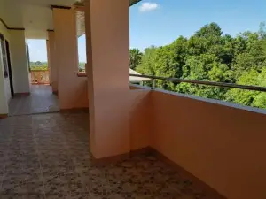 Linda's Apartment and Transient