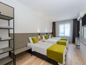 Lemon Hotel