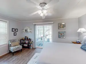 Beautiful Family House w/ WiFi, Central AC, Washer/Dryer & Shared Boat Launch