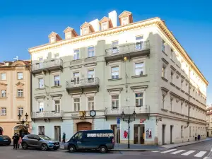 Golden Angel Suites by Adrez