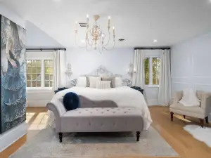 Family getaway.Commuter's Dream.Weddings&Events.Content House.Luxury Smart Home