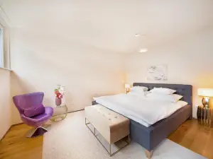 Smile Villa with Terrace Garden Aircondition and Parking in the Beloved D Bling in Vienna