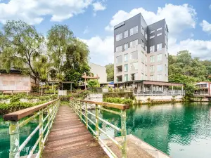 Shui Yang Lakeview House with Elevator