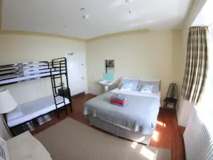 Murray Library Hostel