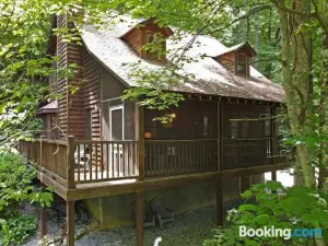 Private, Nature, Jetted Tub, Fire Pit, Easy Access. Great Family Vacation Property!