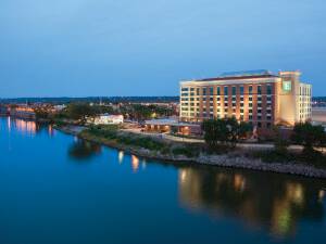 Embassy Suites by Hilton East Peoria Riverfront Hotel & Conference Center