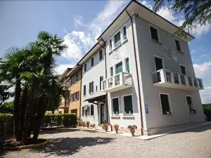 Betty's House