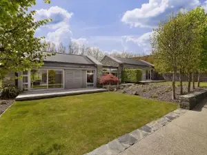 Kumanu by Sothebys Luxury Rental Homes