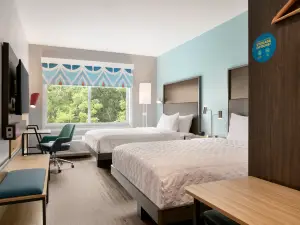 Tru by Hilton Easton