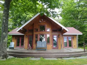 3 Beautiful Finnish Cabins with Sauna on Lake Monomonac