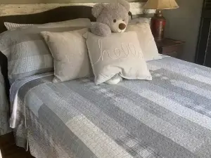 The Horseshoe Pond Cabin--15 min to historic Fredericksburg or Kings Dominion VA