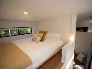 Waterlily Tinyhouse
