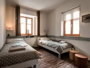 Cube Central Rooms for 2