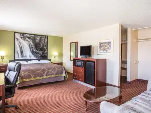 ซุปเปอร์ 8 บายวินด์แฮม แฮร์ริสันเบิร์ก