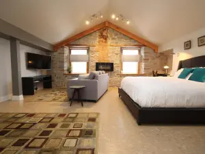 Kemptville Suites