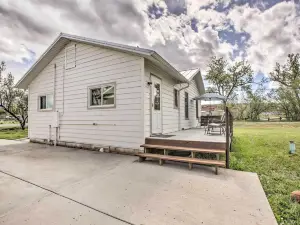 Lovely Thermopolis Home < 3 Mi to Hot Springs