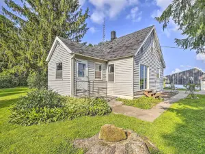 Eclectic Ladysmith Hideaway: Hike and Hunt!