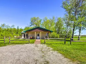 Rural 'Harry's House' w/ Fire Pit on 20 Acres