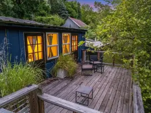 Rockwell Ridge the Dogwood Suite