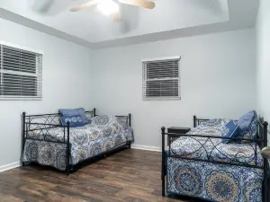 New to listing! Dorsey Dock Retreat w/ Dock!