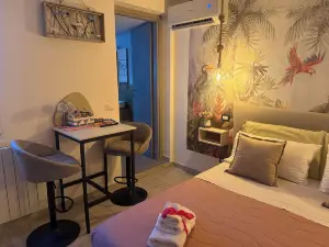 อัมเบอร์โตส์ รูมส์