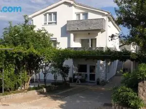 Apartments and Rooms Ivana