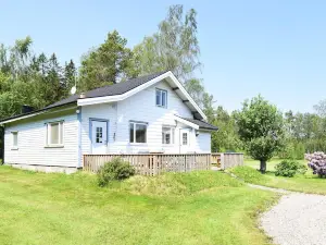 Nice Home in Vänersborg with 3 Bedrooms and Wifi