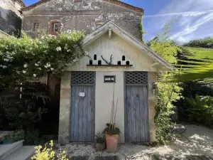 Chambre Paisible Dans Une Ancienne bâtisse rénovée