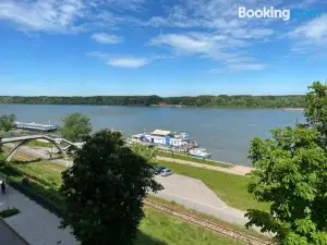 Guest apartment Ruse Center-Pridunavska (Danube)