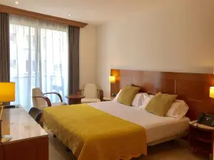 Hotel Calasanz