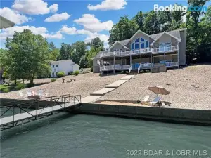 Amazing Vacation Home on the 56 MM, Dock, Water Toys, Fire Pit, 5 Bedrooms/5 Baths