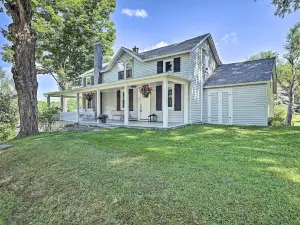 Updated Canaan Farmhouse: Pond & Sunset Views!