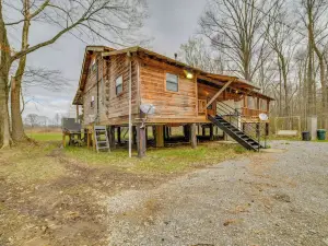 Modern-Rustic Dukedom Cabin: 780 Acres w/ Trails!