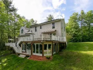 Six-Bedroom Family Retreat