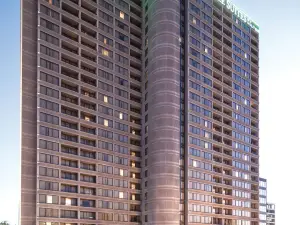 DoubleTree by Hilton Hotel & Suites Houston by The Galleria