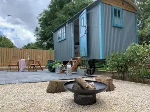 St. Kew Shepherd Huts