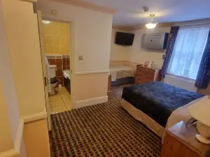 The Royal Oak Hotel