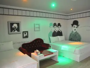 W Motel