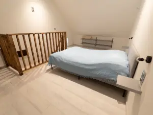 Burgundian loft at the foot of the Seine springs