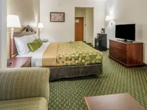 Econo Lodge Inn & Suites