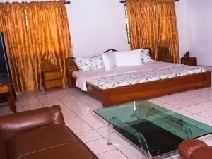 Vinny Hotel