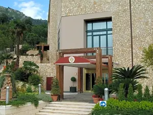 Solofra Palace Hotel & Resort