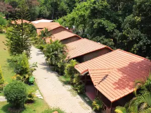 Shangri-La Jungle Village Resort