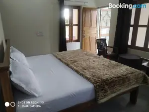 Aryan Camp - Riverside Farmstay, Panna Tiger Reserve, Madla