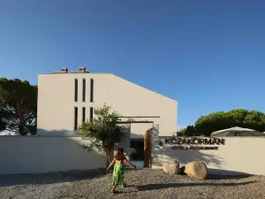 Kozakorman Hotel & Restaurant