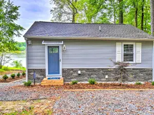 Relaxing Riverfront Cottage w/ Boat Dock!