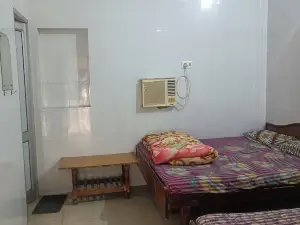 Karni hotel and restaurant