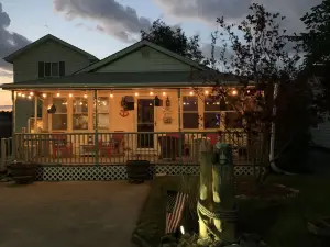 Spacious Cottage Close to Beach